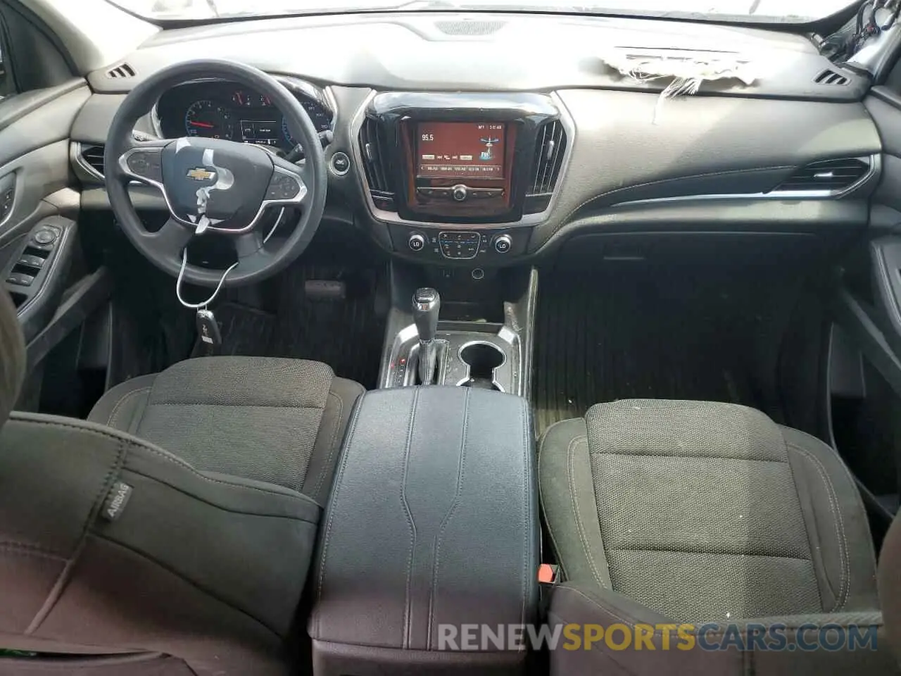 8 Photograph of a damaged car 1GNERFKW5KJ301125 CHEVROLET TRAVERSE 2019