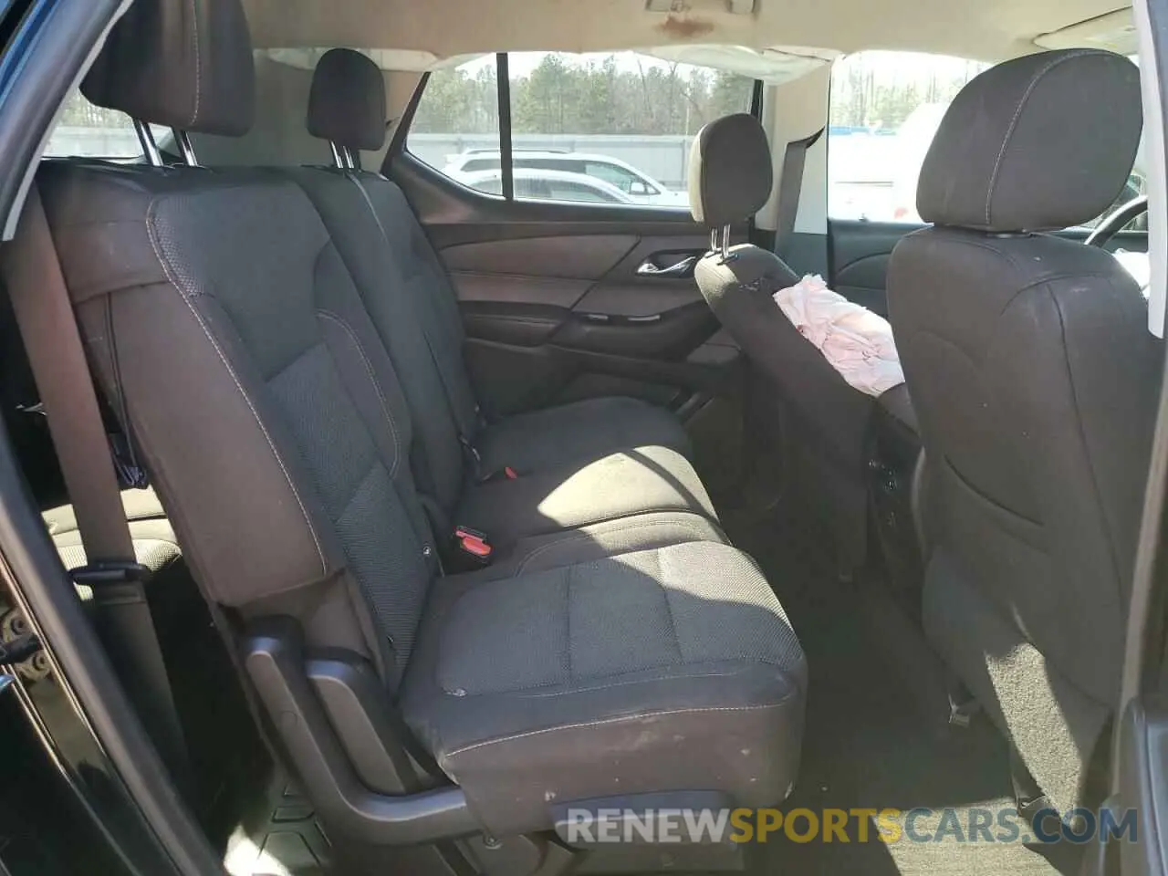 11 Photograph of a damaged car 1GNERFKW5KJ317552 CHEVROLET TRAVERSE 2019