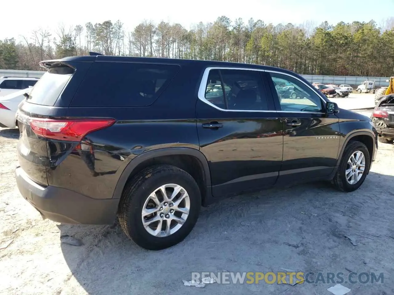 3 Photograph of a damaged car 1GNERFKW5KJ317552 CHEVROLET TRAVERSE 2019