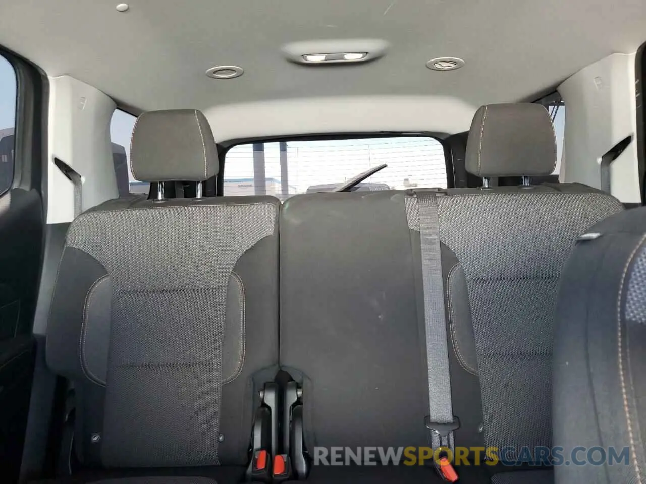 10 Photograph of a damaged car 1GNERFKW6KJ138968 CHEVROLET TRAVERSE 2019