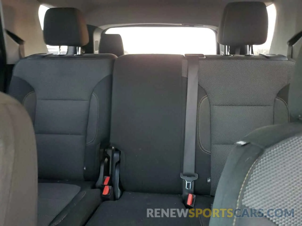 10 Photograph of a damaged car 1GNERFKW7KJ120057 CHEVROLET TRAVERSE 2019