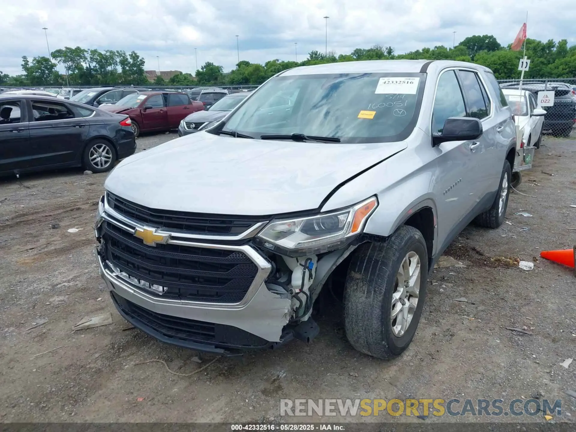 2 Фотография поврежденного автомобиля 1GNERFKW8KJ160051 CHEVROLET TRAVERSE 2019