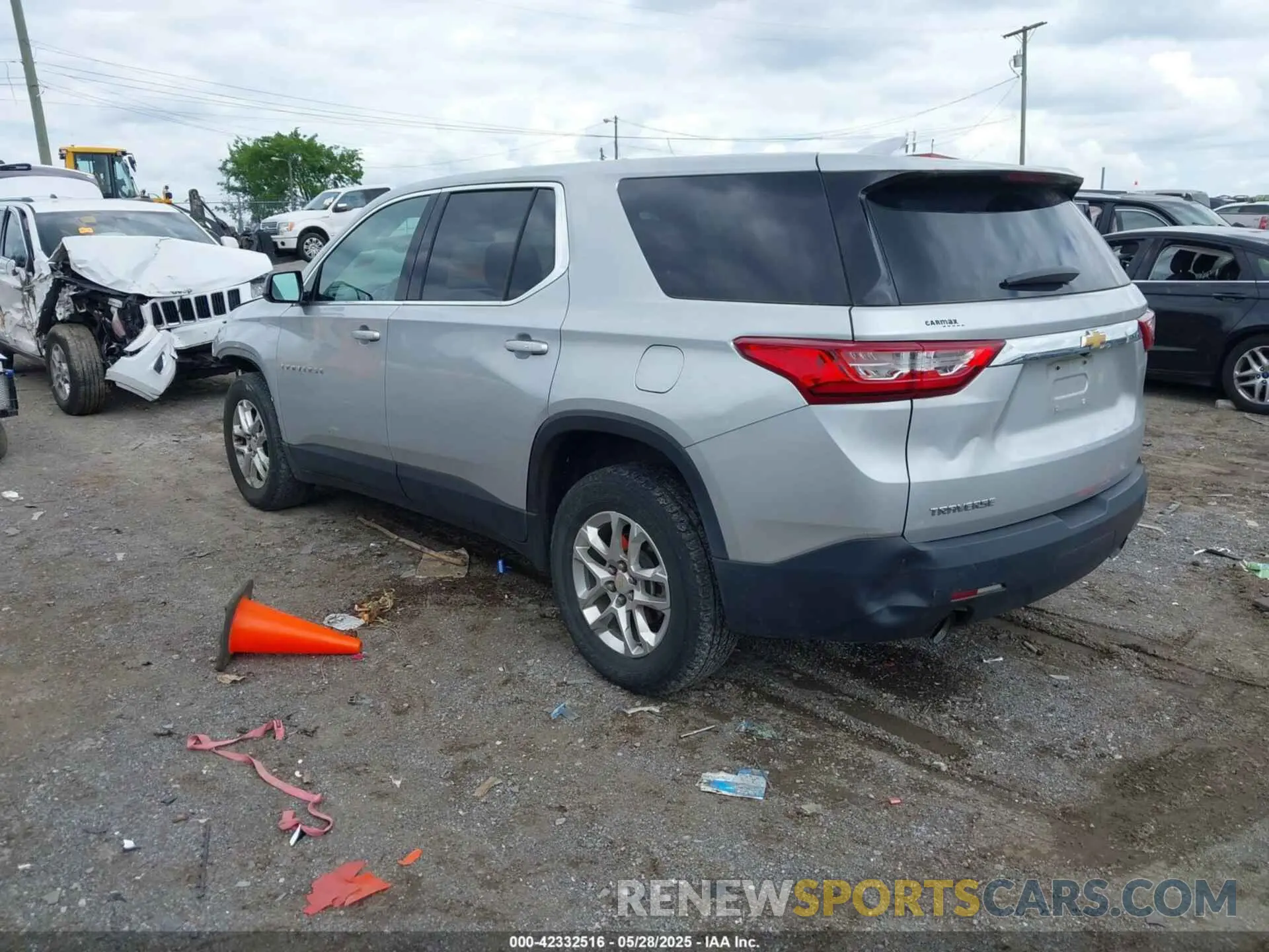 3 Фотография поврежденного автомобиля 1GNERFKW8KJ160051 CHEVROLET TRAVERSE 2019