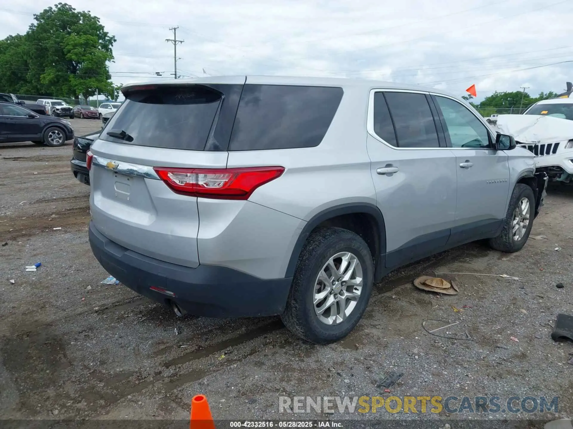 4 Фотография поврежденного автомобиля 1GNERFKW8KJ160051 CHEVROLET TRAVERSE 2019