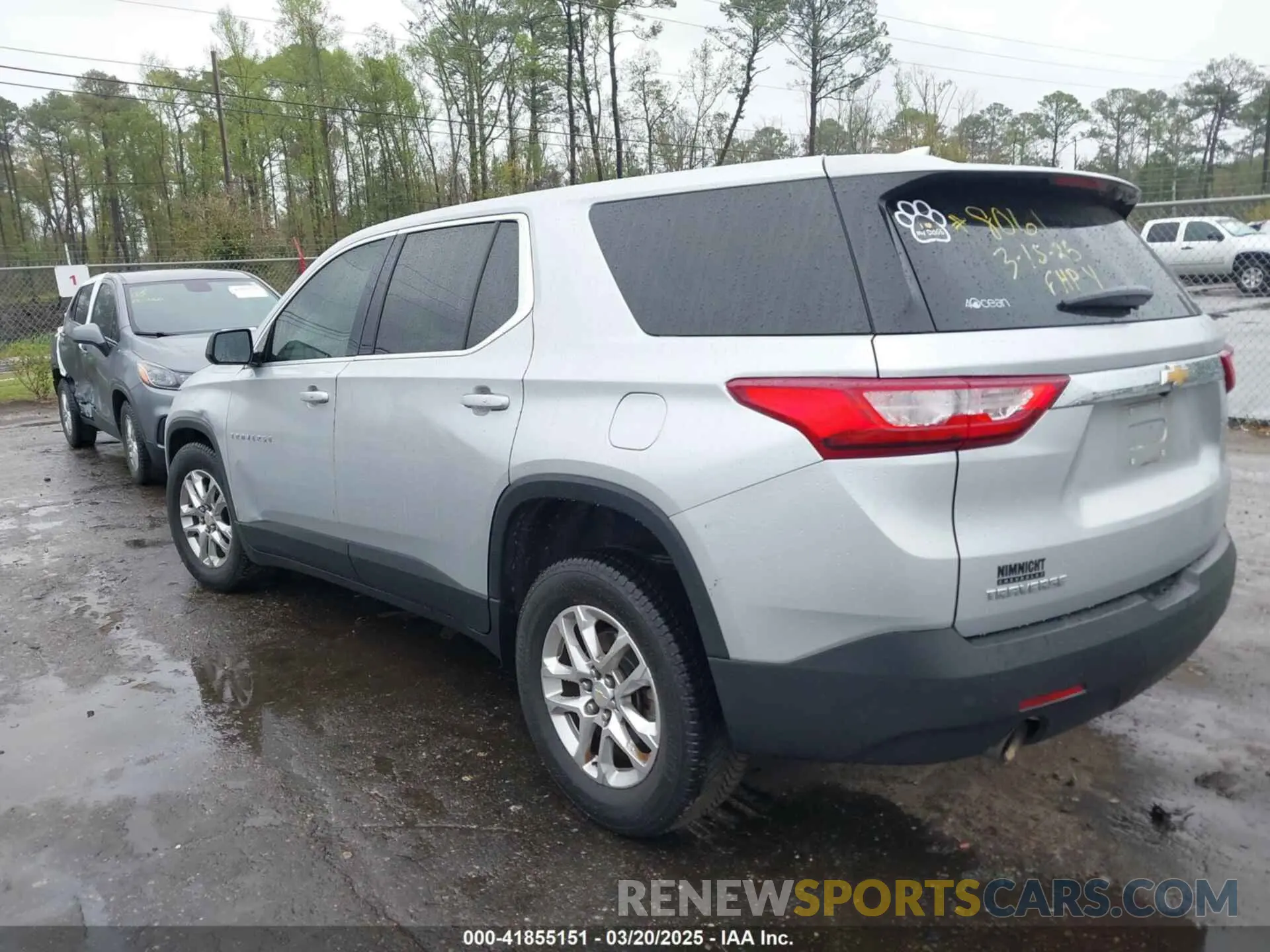 3 Фотография поврежденного автомобиля 1GNERFKW8KJ287107 CHEVROLET TRAVERSE 2019