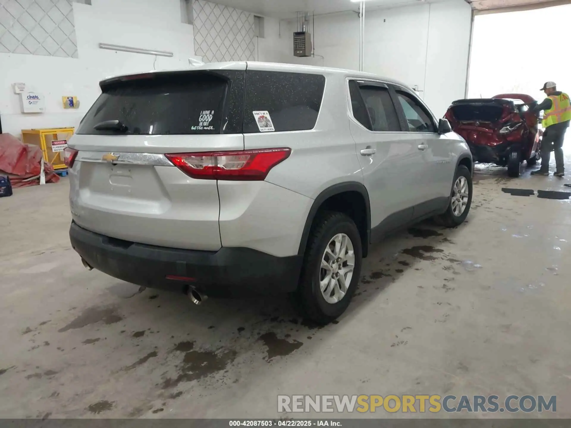 4 Photograph of a damaged car 1GNERFKW9KJ147728 CHEVROLET TRAVERSE 2019