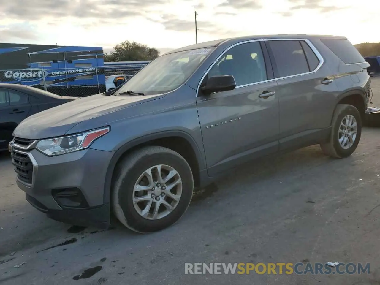 1 Photograph of a damaged car 1GNERFKWXKJ107951 CHEVROLET TRAVERSE 2019