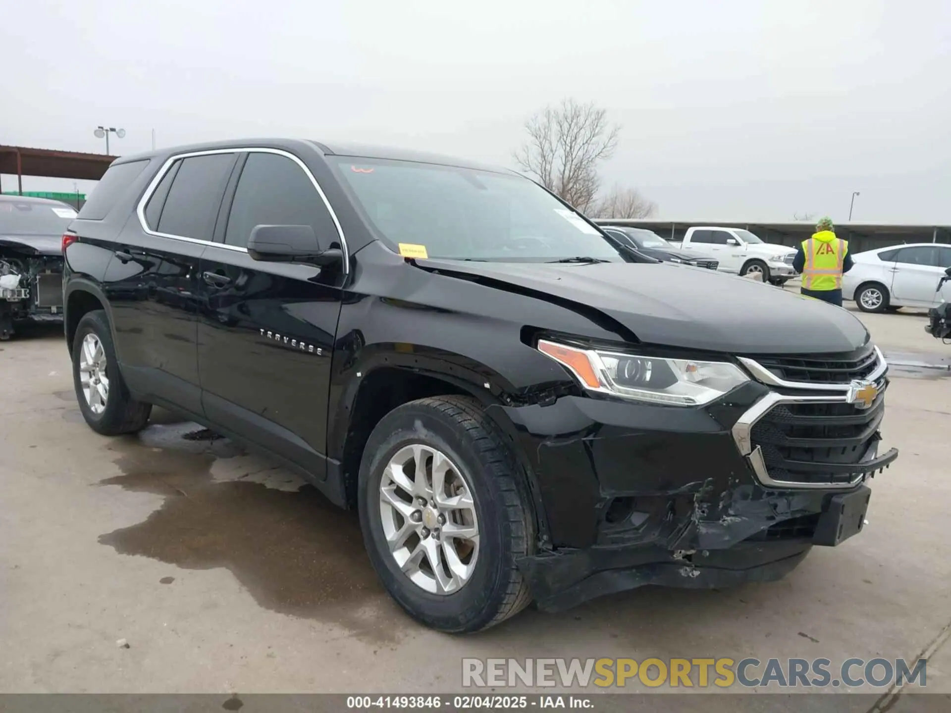 1 Photograph of a damaged car 1GNERFKWXKJ148614 CHEVROLET TRAVERSE 2019