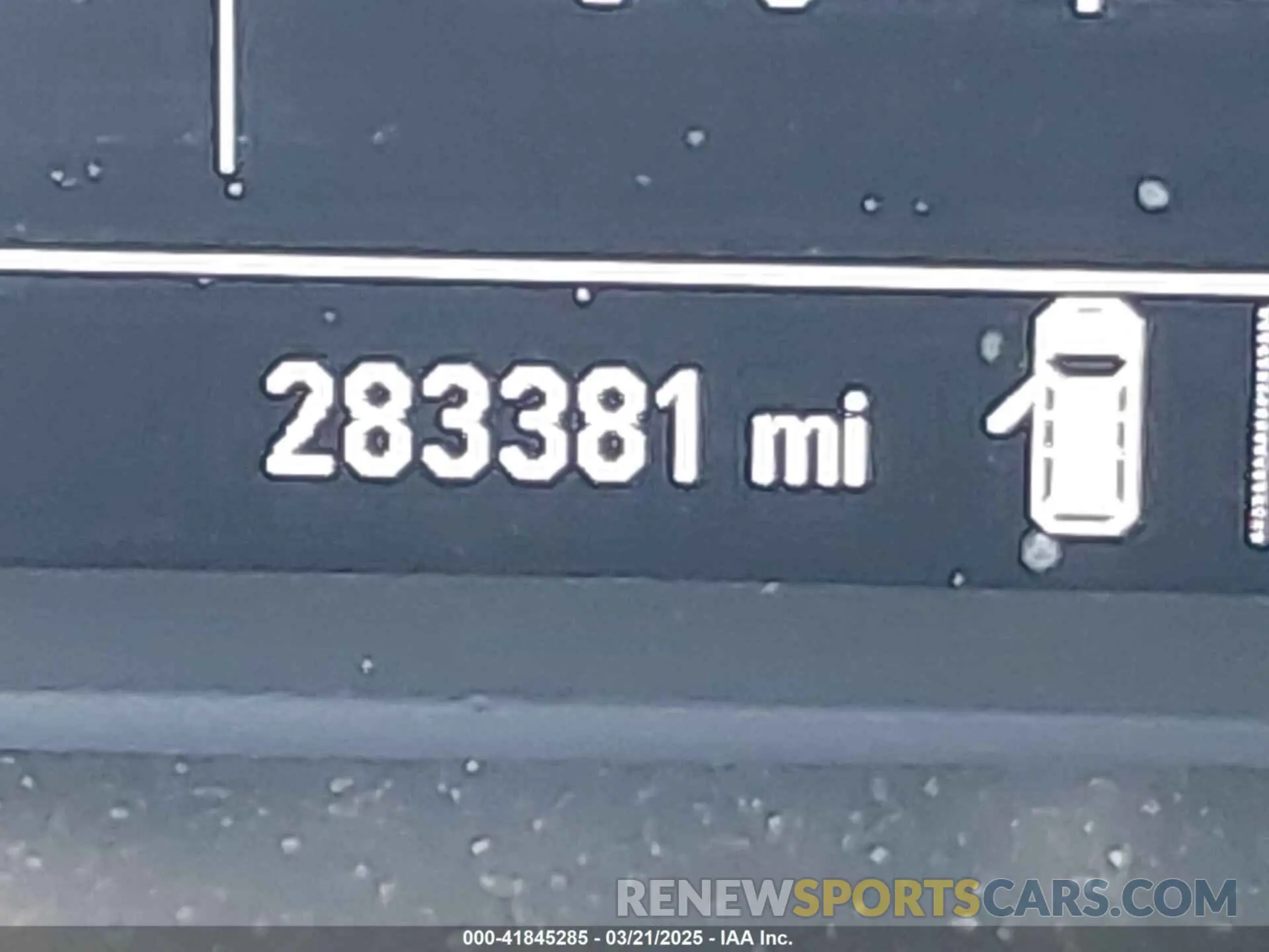 15 Photograph of a damaged car 1GNERFKWXKJ286587 CHEVROLET TRAVERSE 2019
