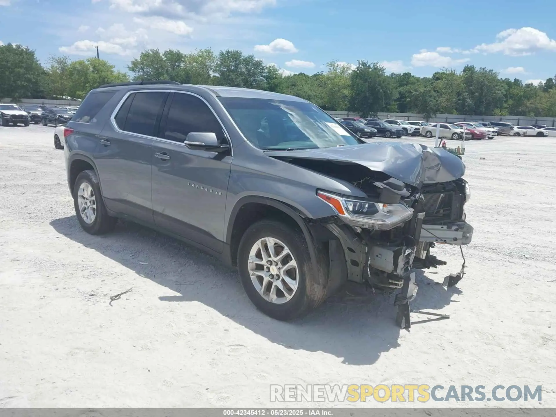 1 Photograph of a damaged car 1GNERGKW0KJ123288 CHEVROLET TRAVERSE 2019