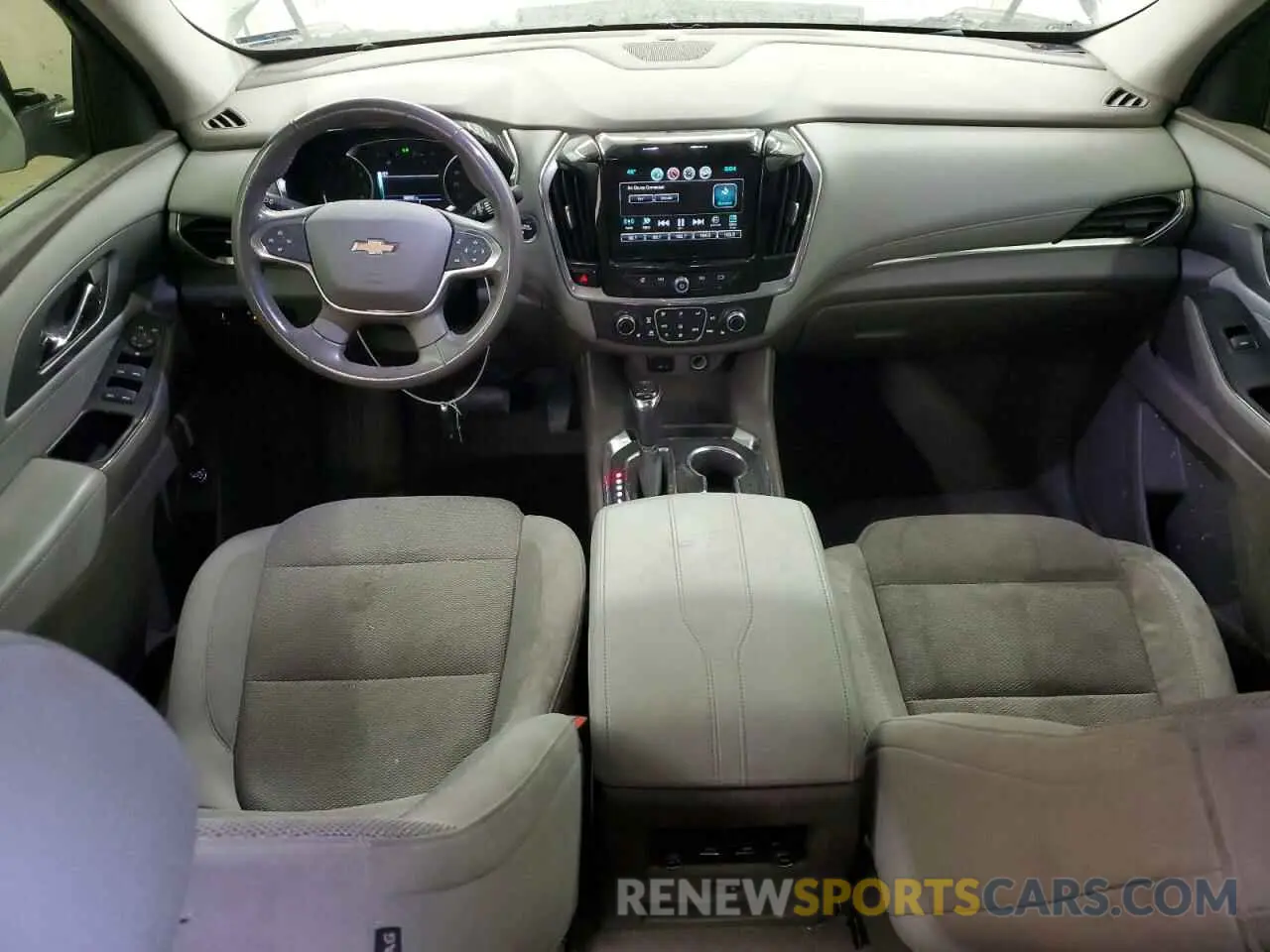 8 Photograph of a damaged car 1GNERGKW0KJ156646 CHEVROLET TRAVERSE 2019