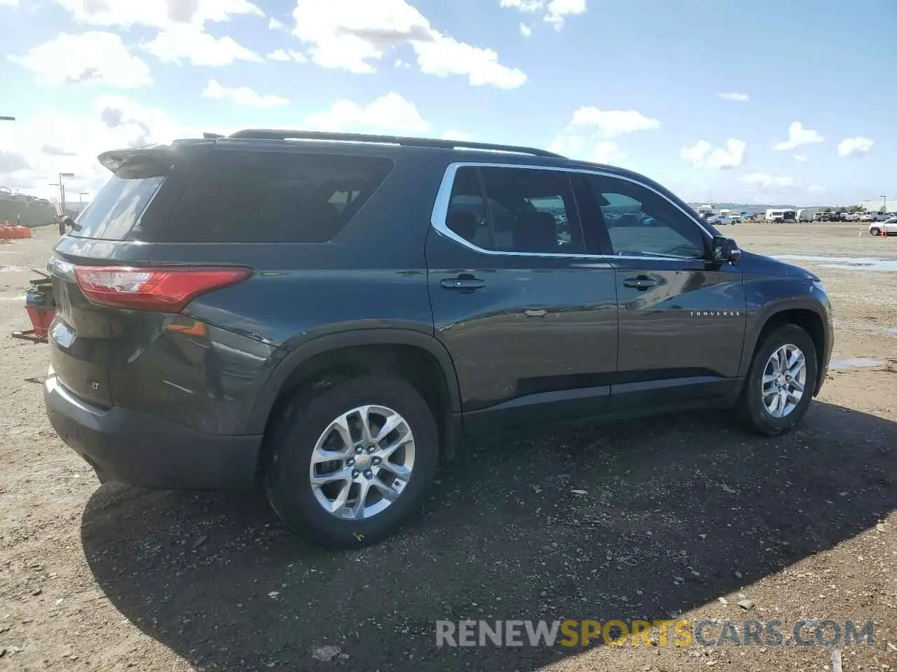 3 Photograph of a damaged car 1GNERGKW0KJ262532 CHEVROLET TRAVERSE 2019