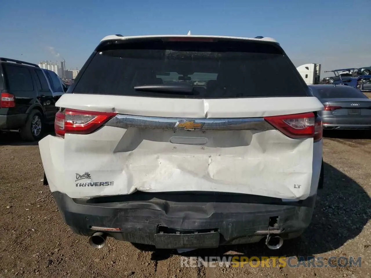 6 Фотография поврежденного автомобиля 1GNERGKW1KJ100280 CHEVROLET TRAVERSE 2019