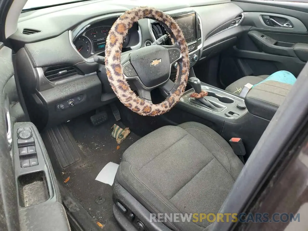 8 Photograph of a damaged car 1GNERGKW1KJ107147 CHEVROLET TRAVERSE 2019