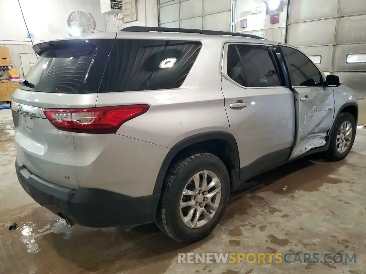 3 Фотография поврежденного автомобиля 1GNERGKW2KJ243531 CHEVROLET TRAVERSE 2019