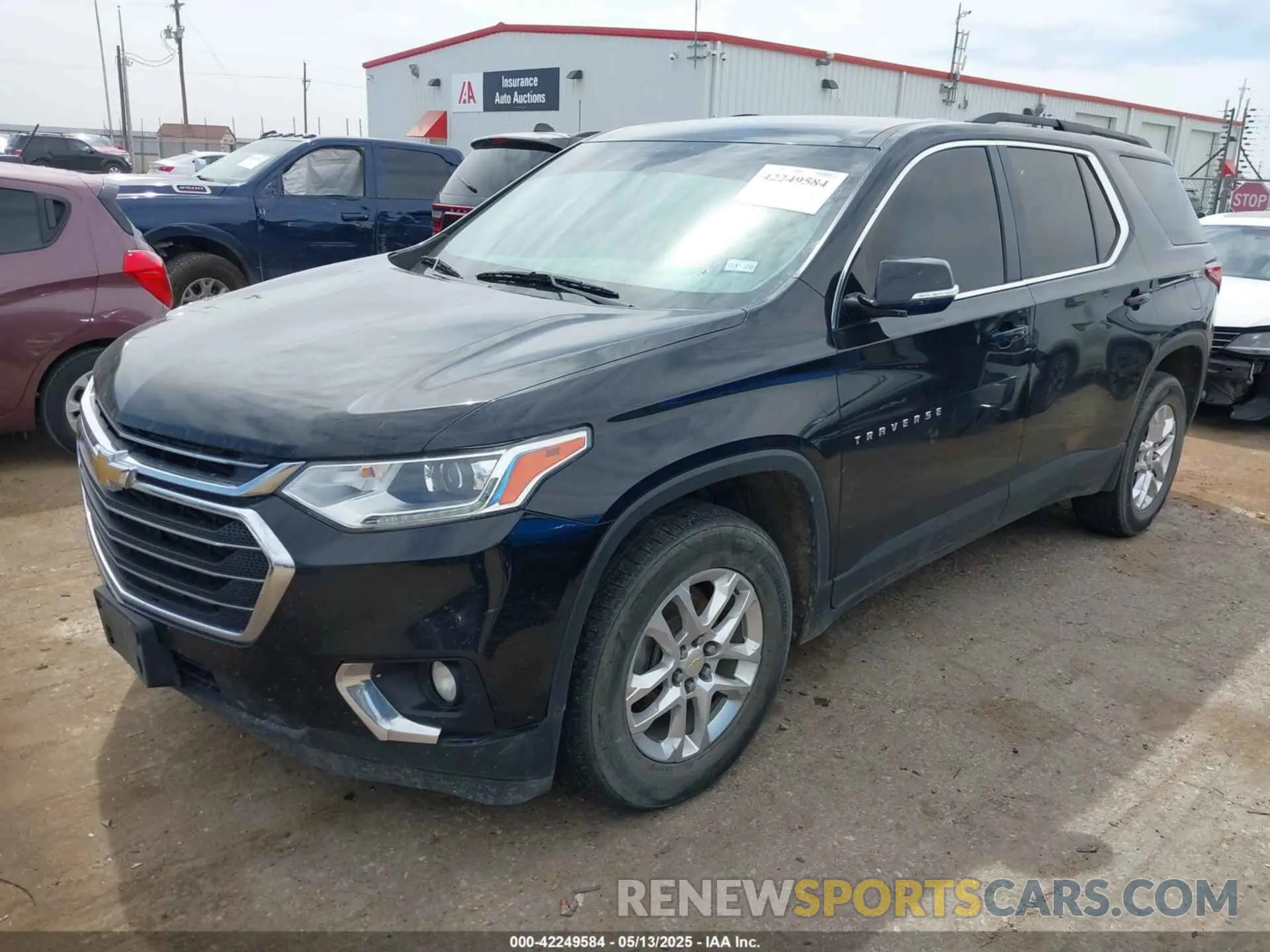 2 Photograph of a damaged car 1GNERGKW2KJ283981 CHEVROLET TRAVERSE 2019
