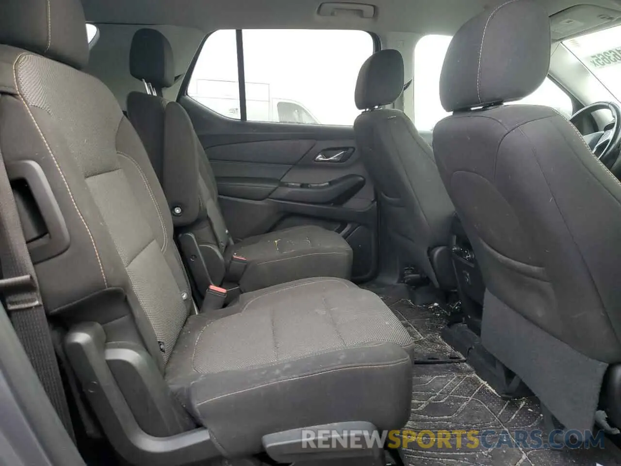 10 Photograph of a damaged car 1GNERGKW3KJ119025 CHEVROLET TRAVERSE 2019