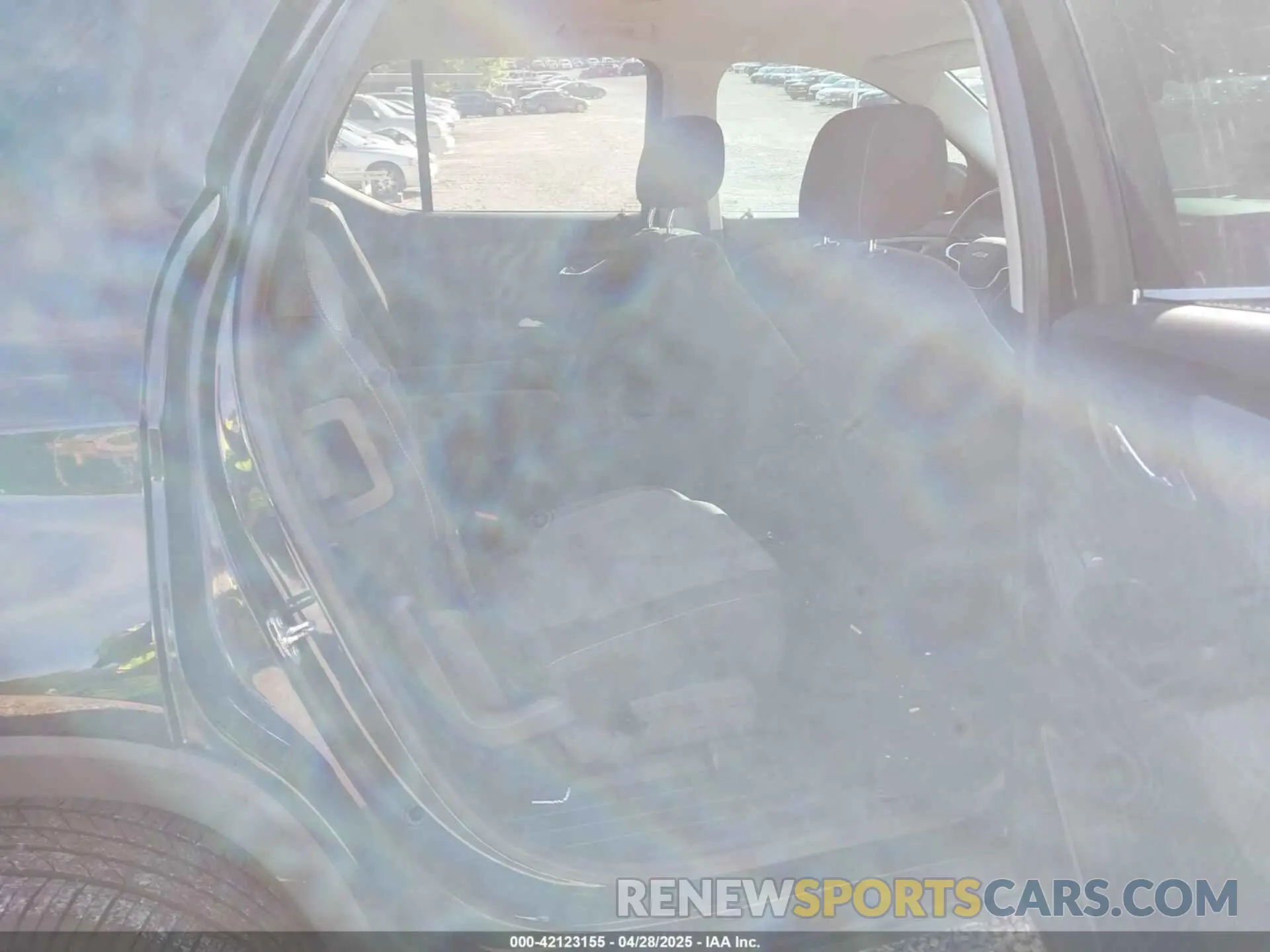 8 Photograph of a damaged car 1GNERGKW3KJ292477 CHEVROLET TRAVERSE 2019