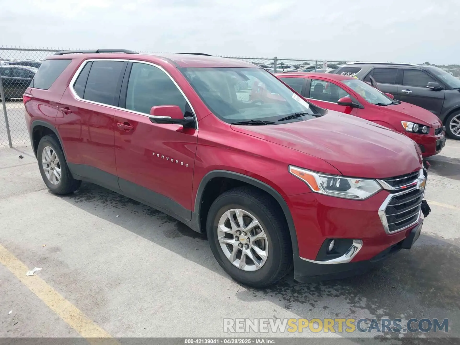 1 Фотография поврежденного автомобиля 1GNERGKW3KJ317815 CHEVROLET TRAVERSE 2019