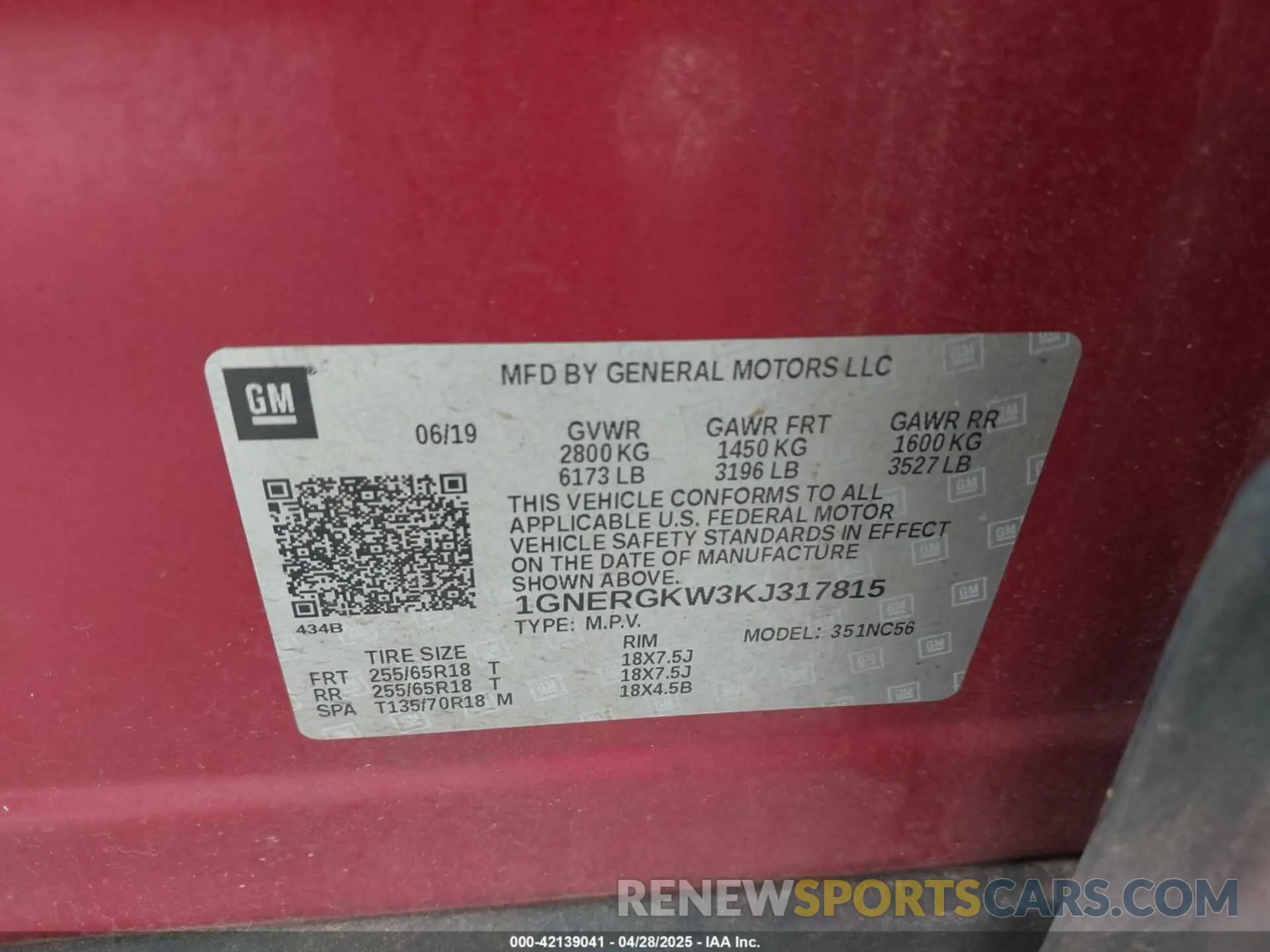 9 Фотография поврежденного автомобиля 1GNERGKW3KJ317815 CHEVROLET TRAVERSE 2019
