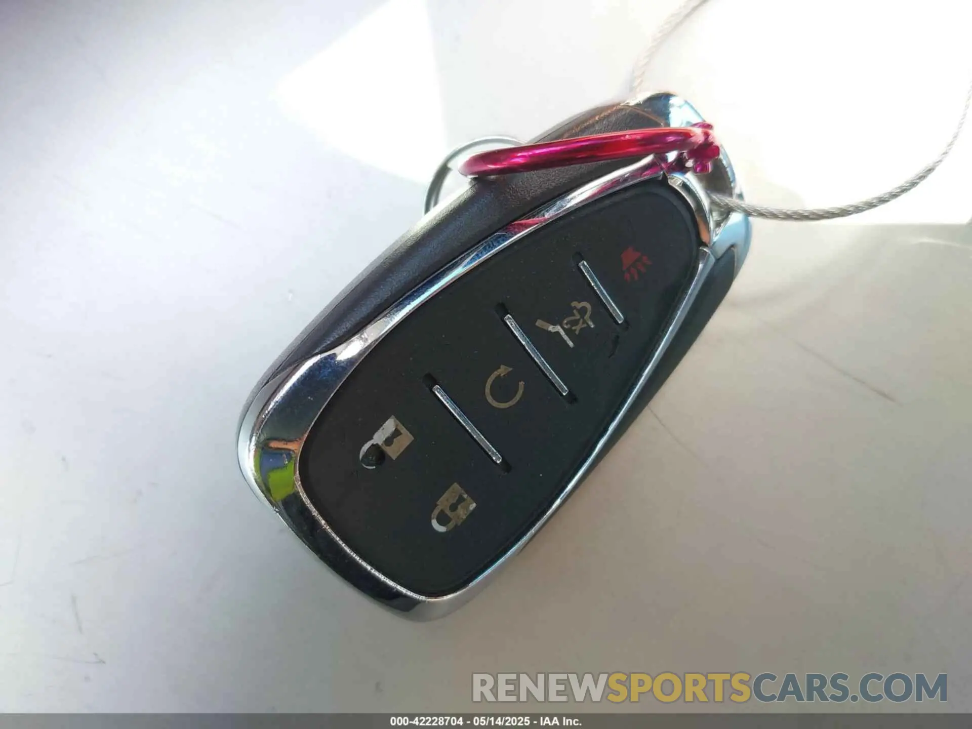 11 Photograph of a damaged car 1GNERGKW3KJ320262 CHEVROLET TRAVERSE 2019
