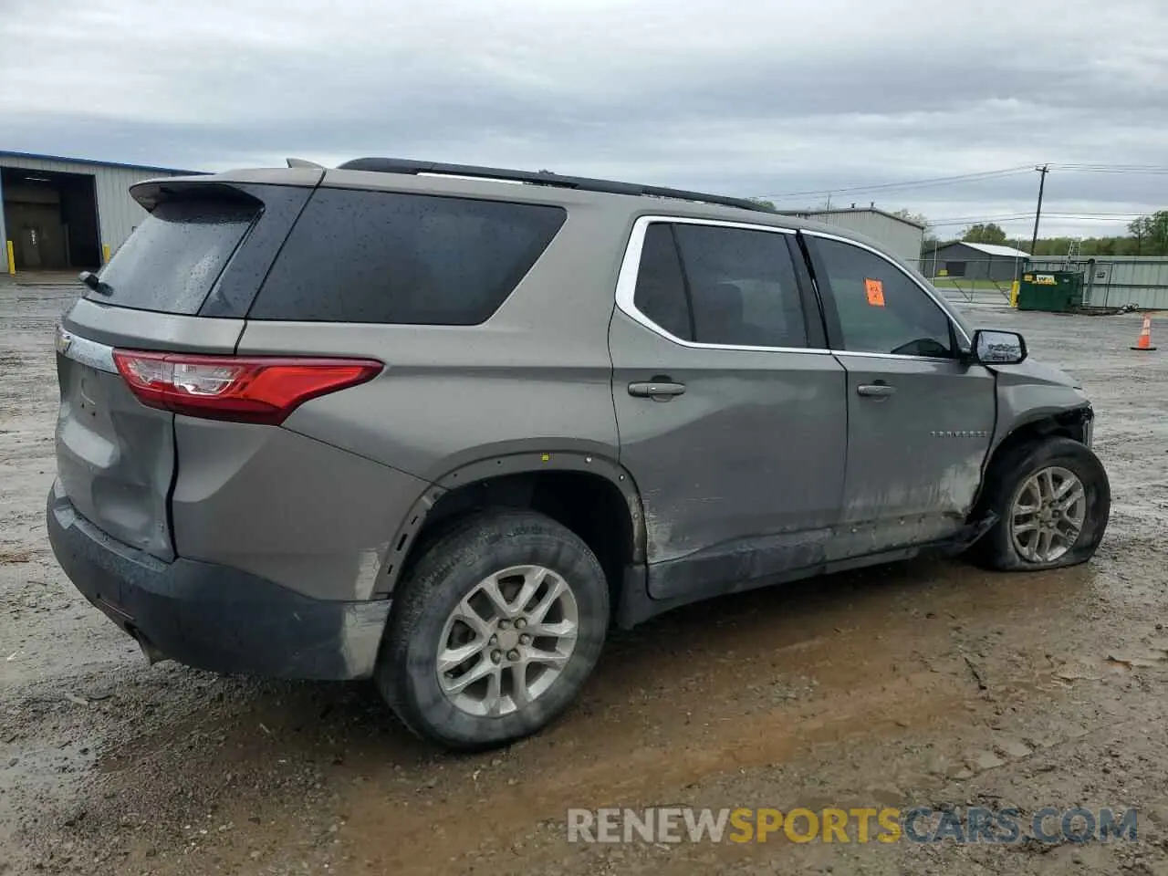 3 Фотография поврежденного автомобиля 1GNERGKW4KJ135797 CHEVROLET TRAVERSE 2019