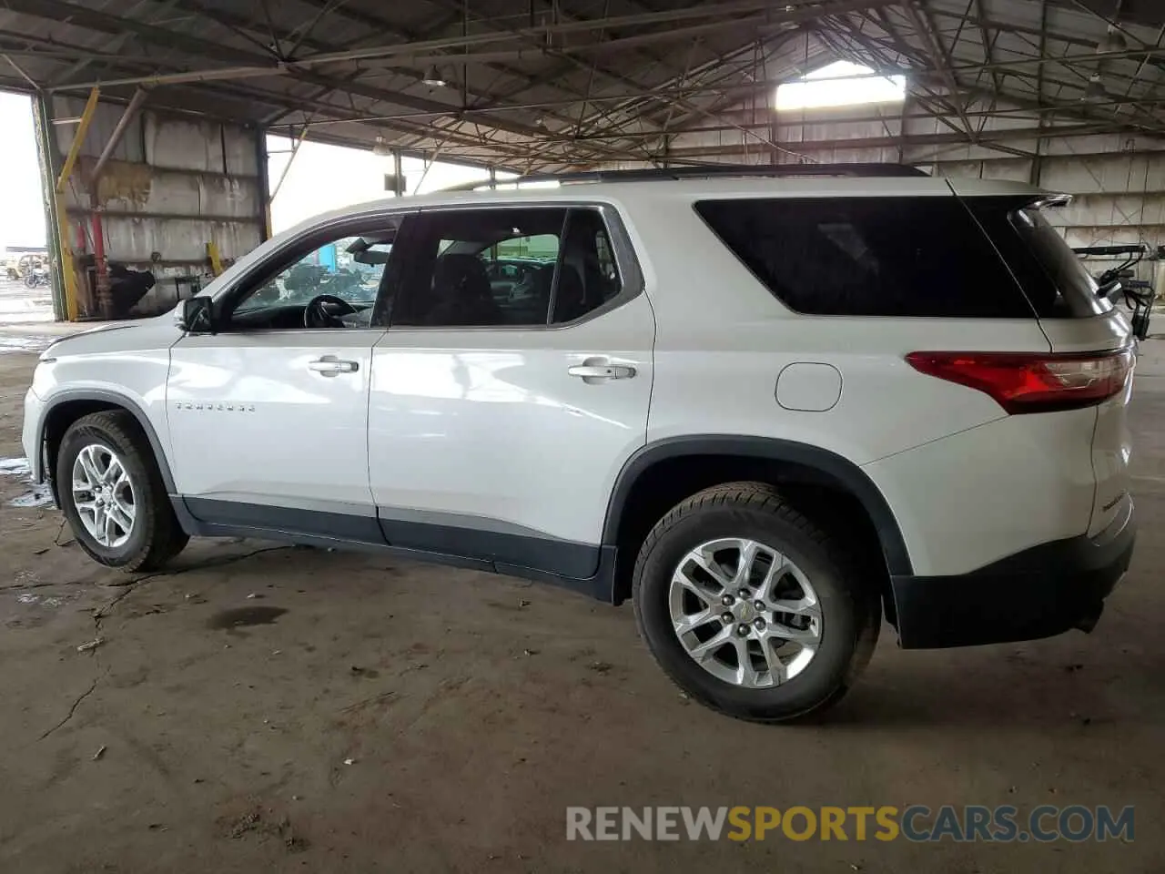 2 Photograph of a damaged car 1GNERGKW4KJ194512 CHEVROLET TRAVERSE 2019