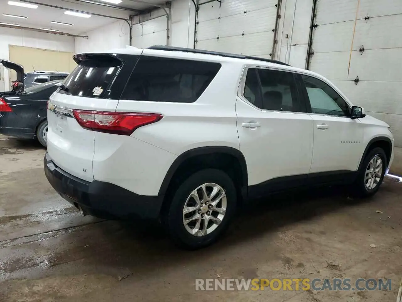 3 Photograph of a damaged car 1GNERGKW4KJ274439 CHEVROLET TRAVERSE 2019