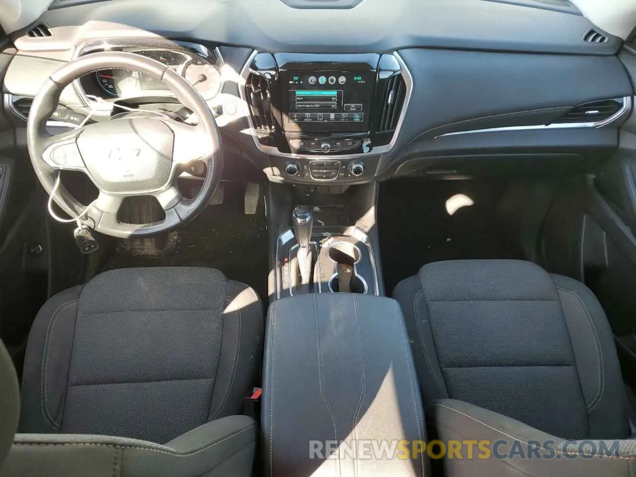 8 Фотография поврежденного автомобиля 1GNERGKW4KJ276935 CHEVROLET TRAVERSE 2019