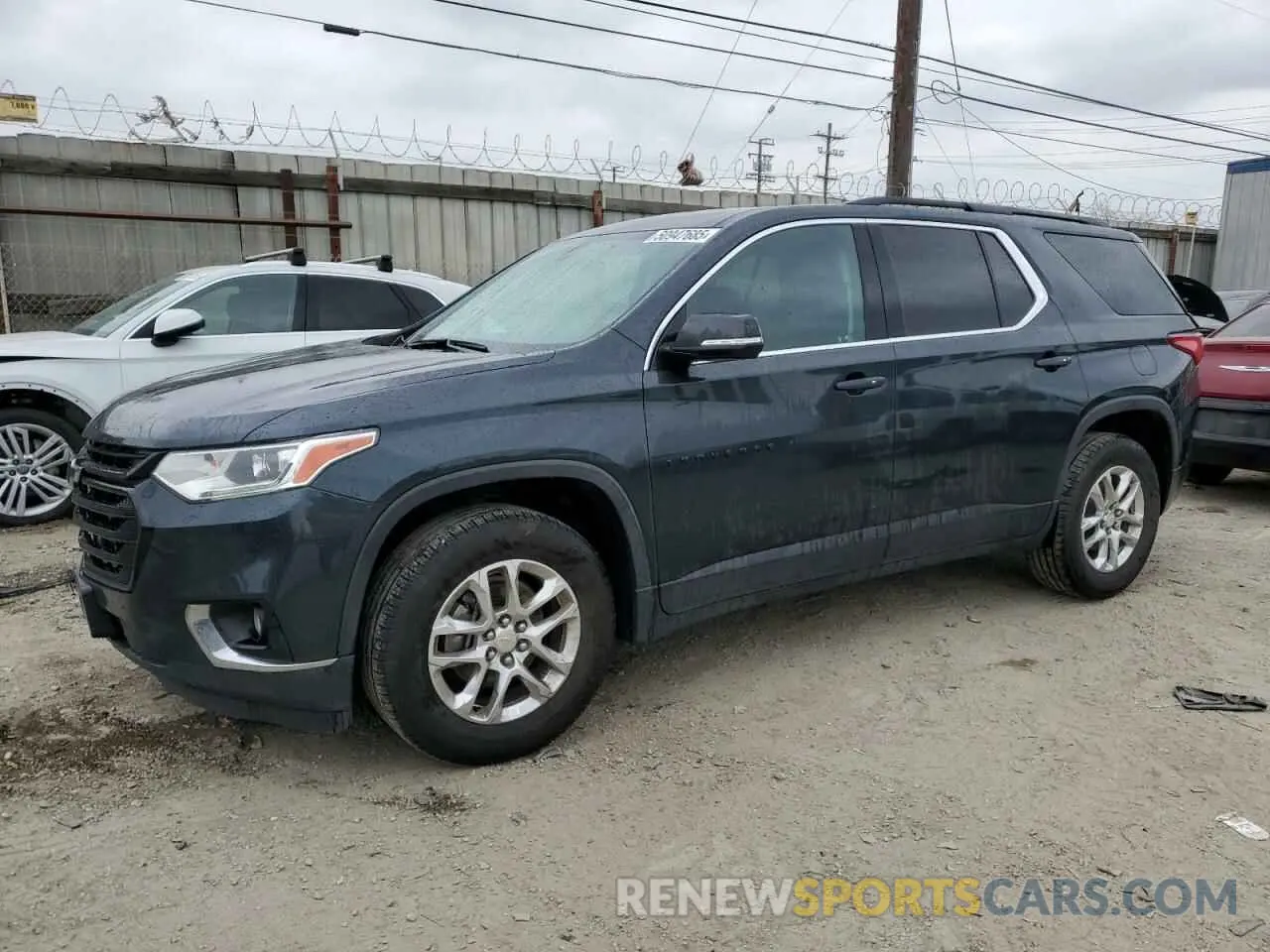 1 Photograph of a damaged car 1GNERGKW5KJ151104 CHEVROLET TRAVERSE 2019