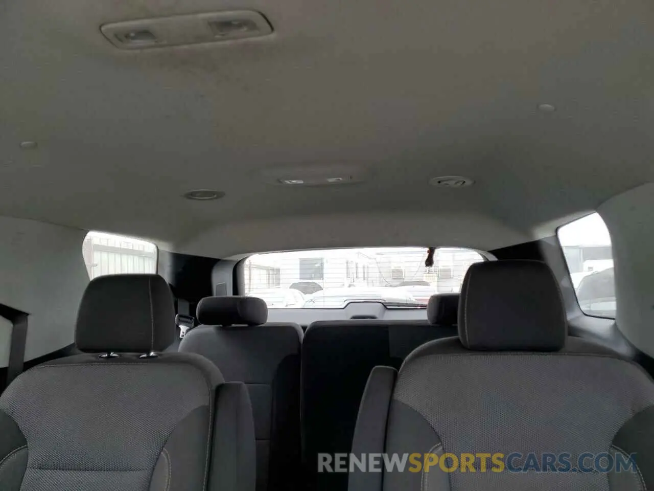 10 Photograph of a damaged car 1GNERGKW5KJ151104 CHEVROLET TRAVERSE 2019
