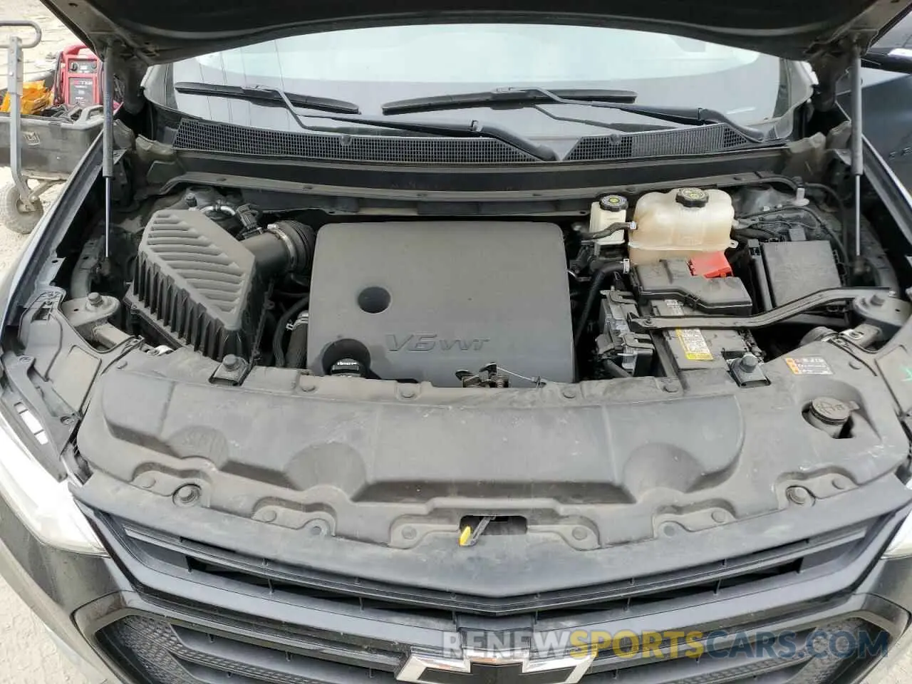 12 Photograph of a damaged car 1GNERGKW5KJ151104 CHEVROLET TRAVERSE 2019