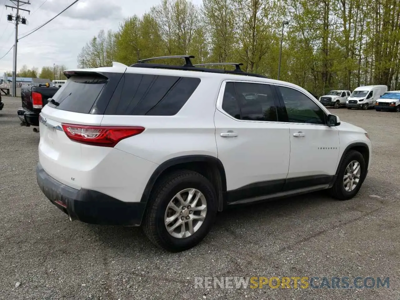 3 Photograph of a damaged car 1GNERGKW5KJ207932 CHEVROLET TRAVERSE 2019