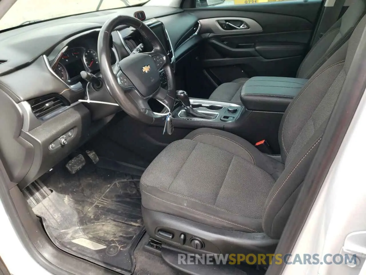 7 Photograph of a damaged car 1GNERGKW5KJ207932 CHEVROLET TRAVERSE 2019