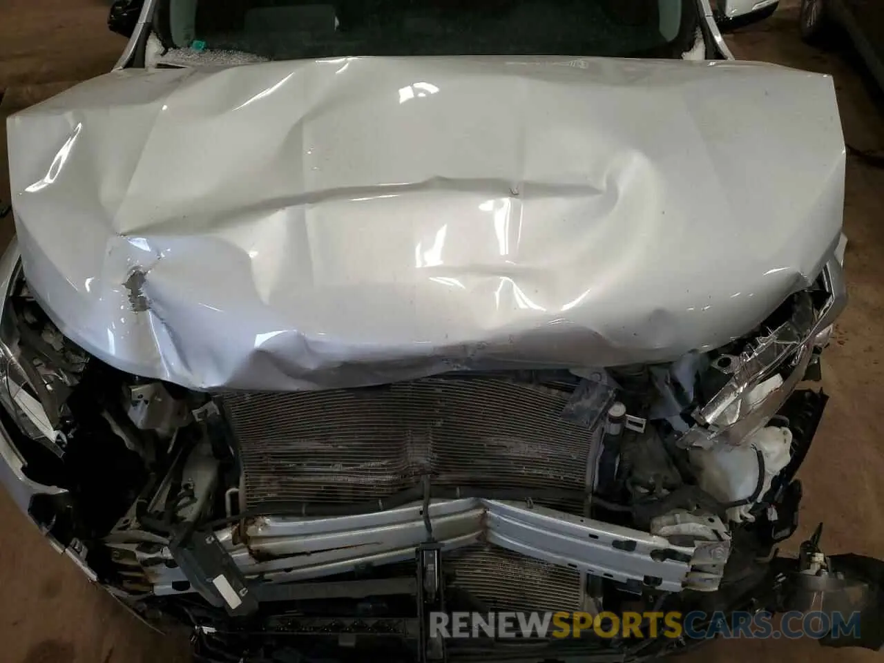 12 Photograph of a damaged car 1GNERGKW5KJ300482 CHEVROLET TRAVERSE 2019
