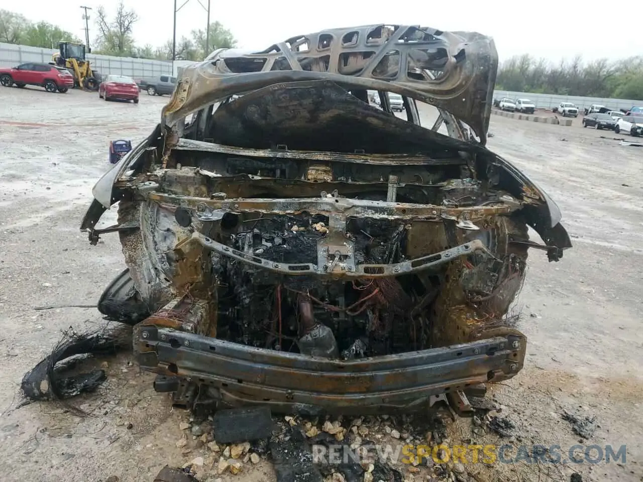 5 Photograph of a damaged car 1GNERGKW7KJ134885 CHEVROLET TRAVERSE 2019
