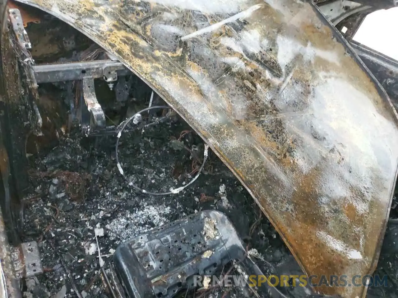 8 Photograph of a damaged car 1GNERGKW7KJ134885 CHEVROLET TRAVERSE 2019