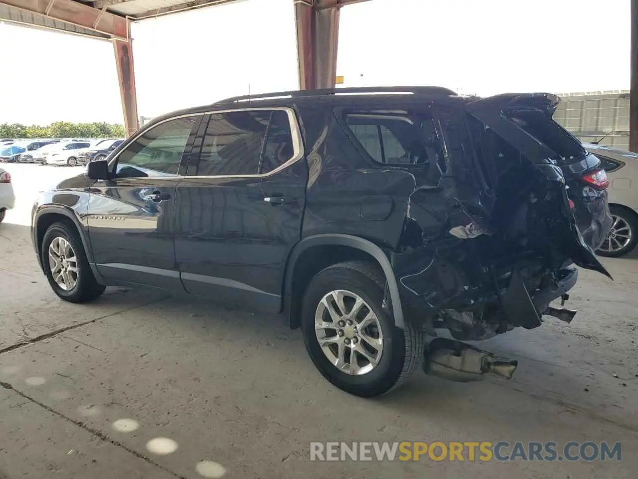 2 Photograph of a damaged car 1GNERGKW7KJ231388 CHEVROLET TRAVERSE 2019