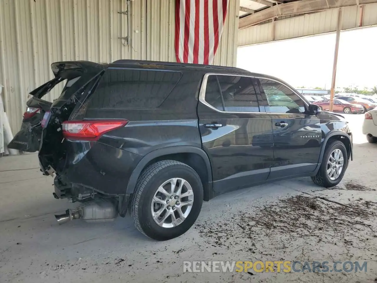 3 Photograph of a damaged car 1GNERGKW7KJ231388 CHEVROLET TRAVERSE 2019
