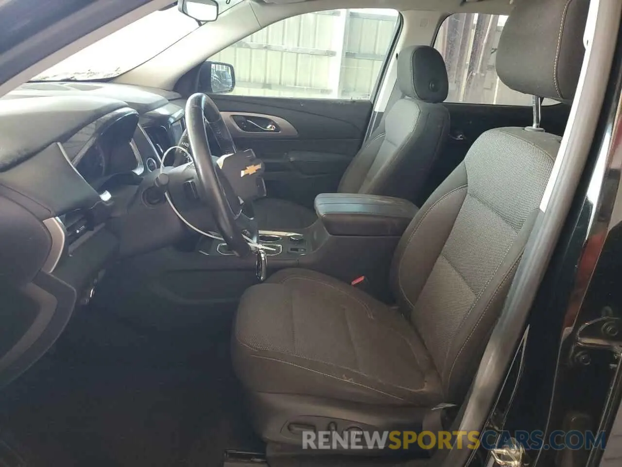 7 Photograph of a damaged car 1GNERGKW7KJ231388 CHEVROLET TRAVERSE 2019