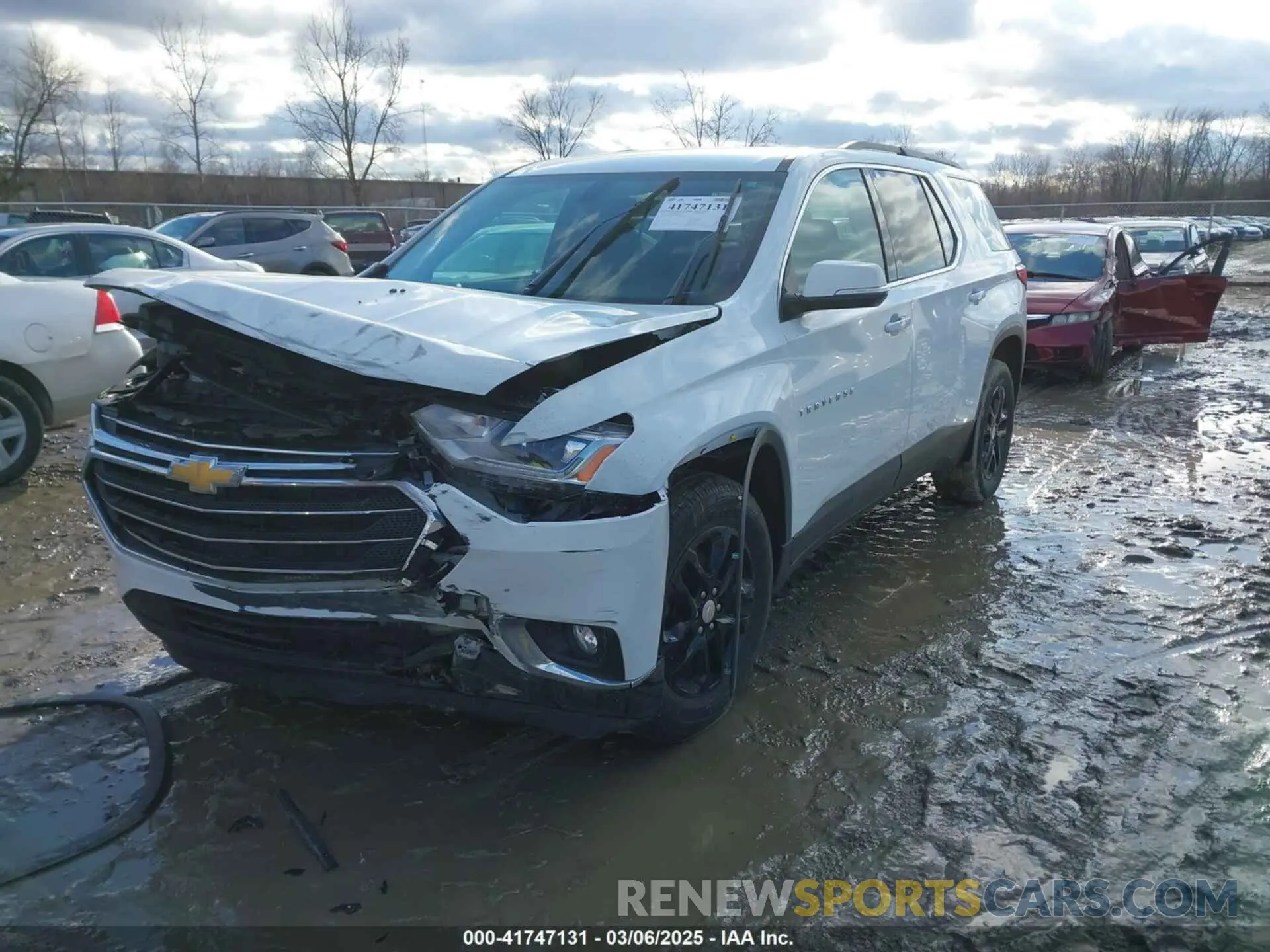 2 Photograph of a damaged car 1GNERGKW7KJ238096 CHEVROLET TRAVERSE 2019