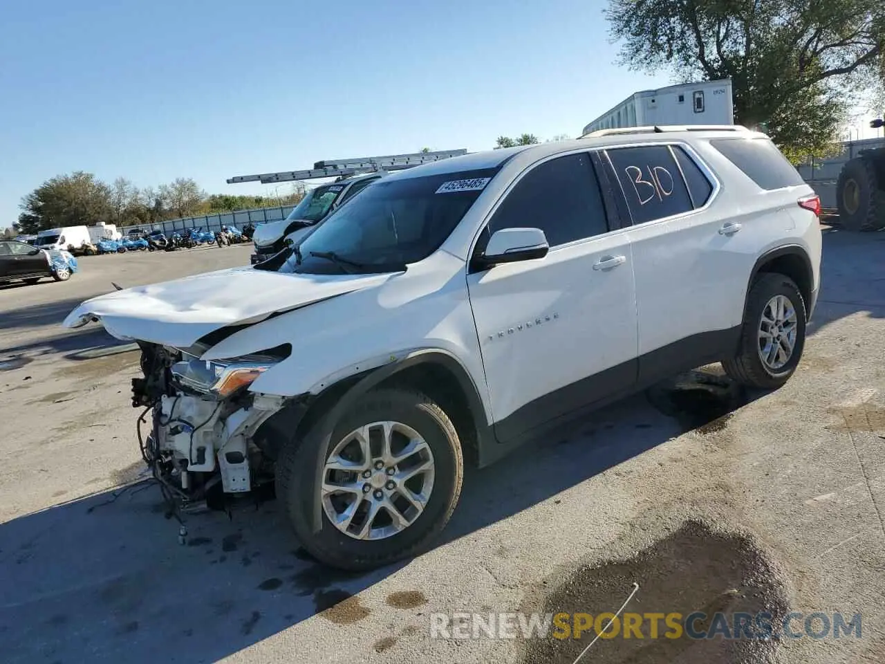 1 Photograph of a damaged car 1GNERGKW7KJ255576 CHEVROLET TRAVERSE 2019