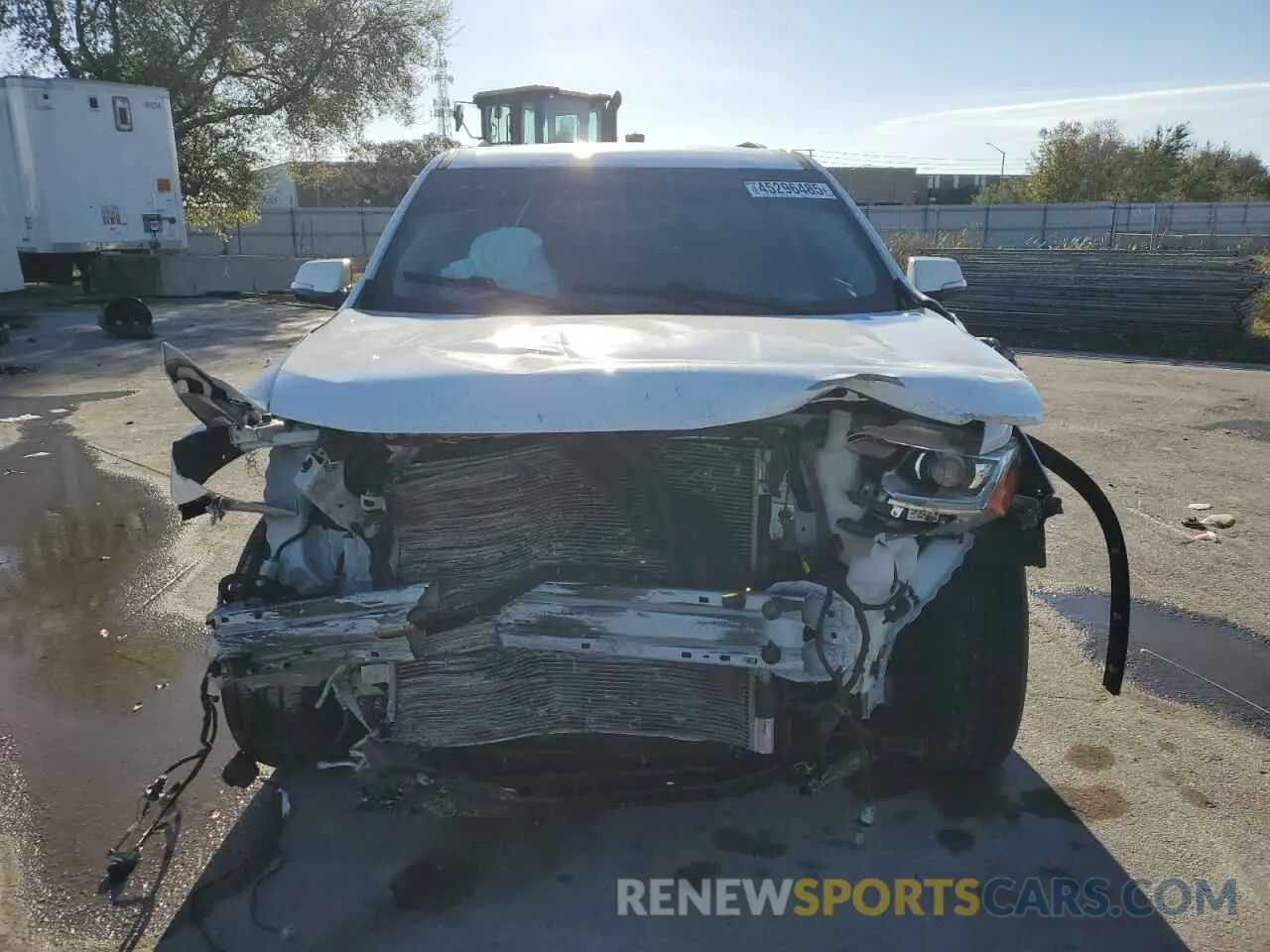 5 Photograph of a damaged car 1GNERGKW7KJ255576 CHEVROLET TRAVERSE 2019
