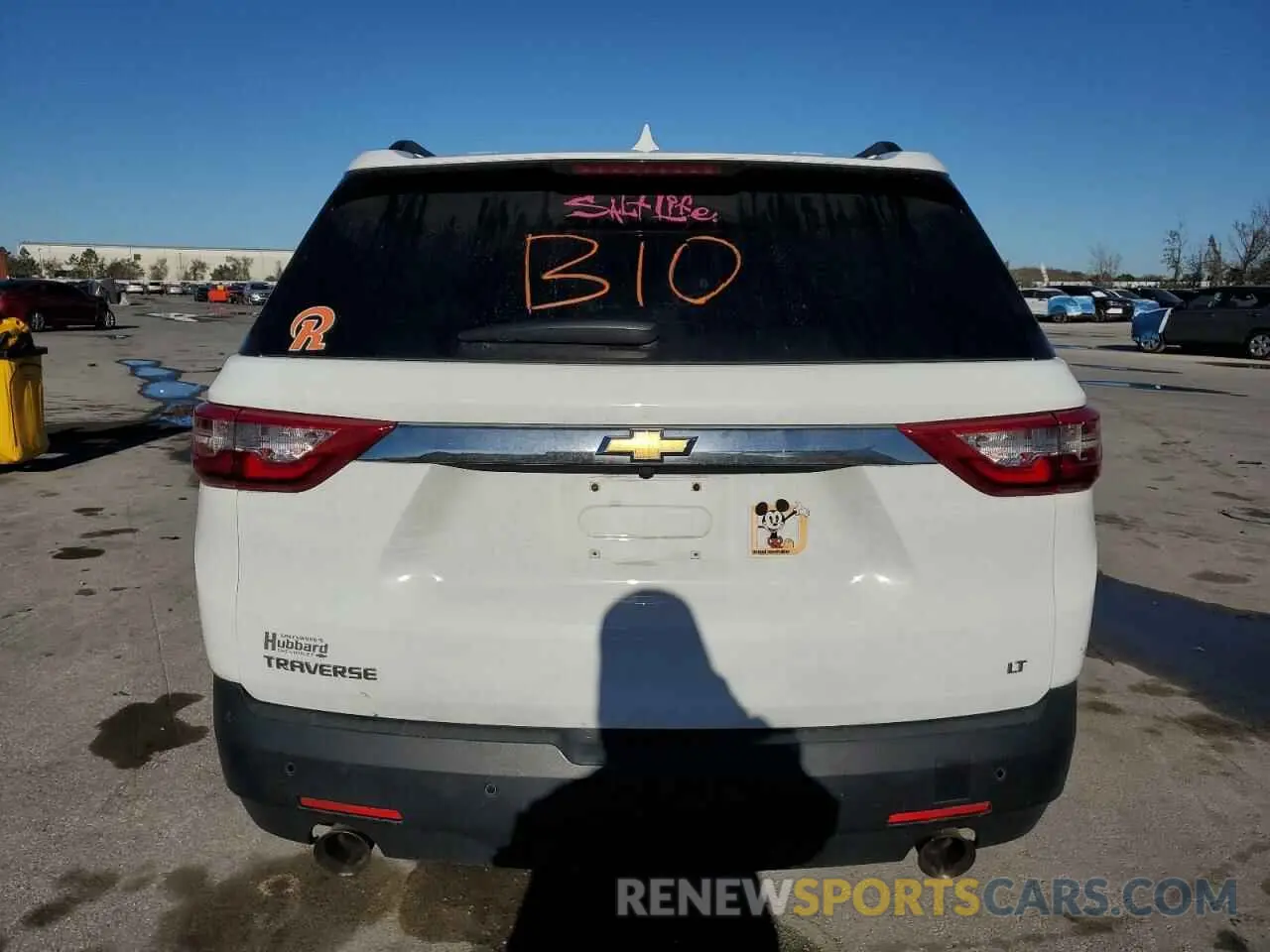 6 Photograph of a damaged car 1GNERGKW7KJ255576 CHEVROLET TRAVERSE 2019