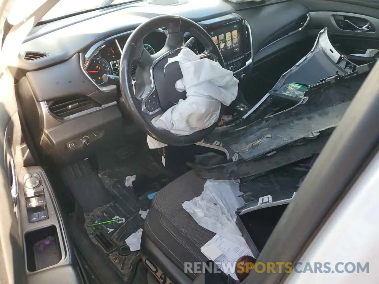 8 Photograph of a damaged car 1GNERGKW7KJ255576 CHEVROLET TRAVERSE 2019