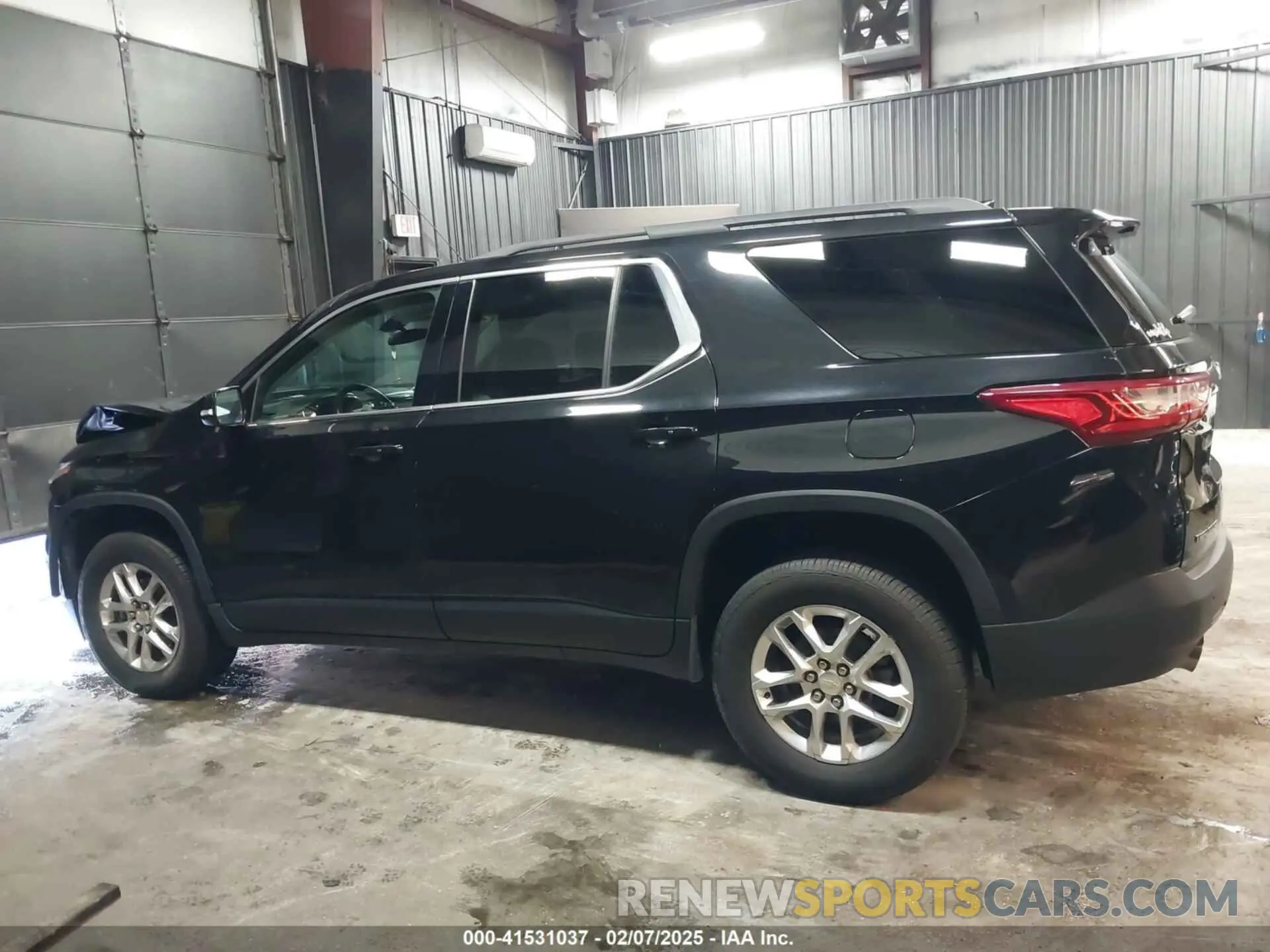 14 Photograph of a damaged car 1GNERGKW7KJ255903 CHEVROLET TRAVERSE 2019