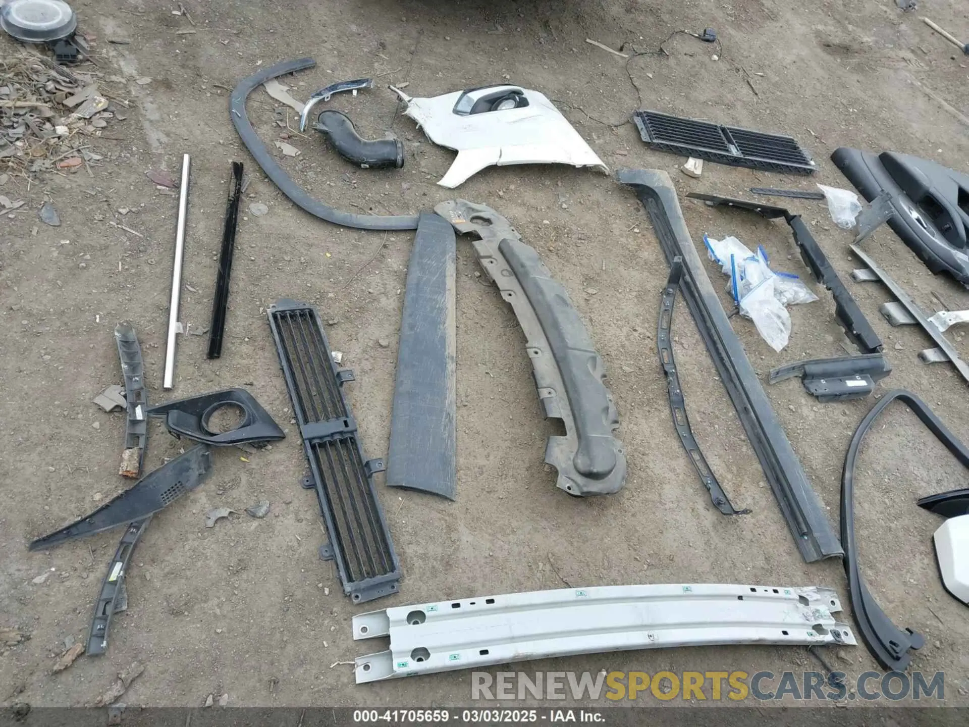 12 Photograph of a damaged car 1GNERGKW8KJ106481 CHEVROLET TRAVERSE 2019