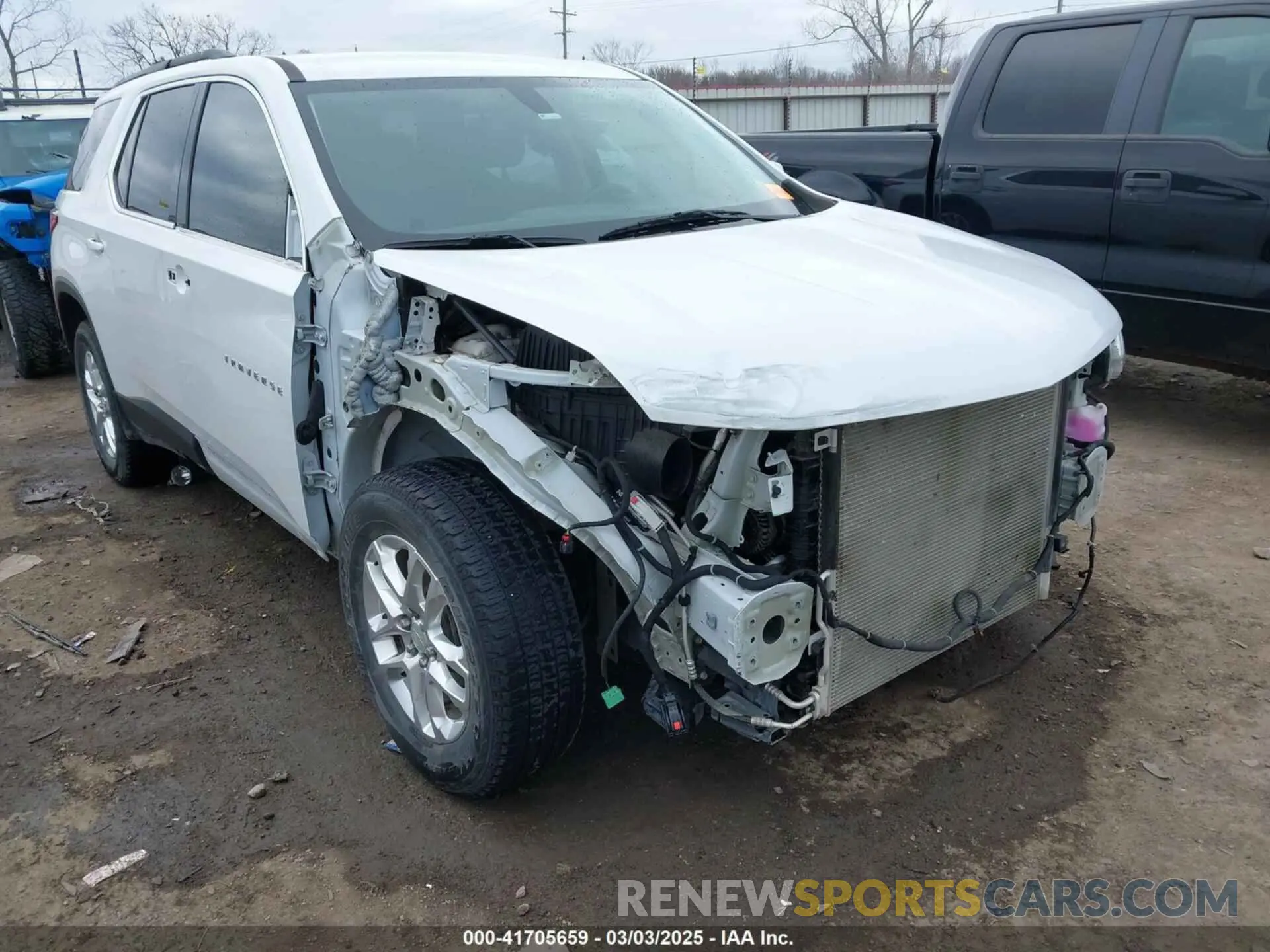 6 Photograph of a damaged car 1GNERGKW8KJ106481 CHEVROLET TRAVERSE 2019