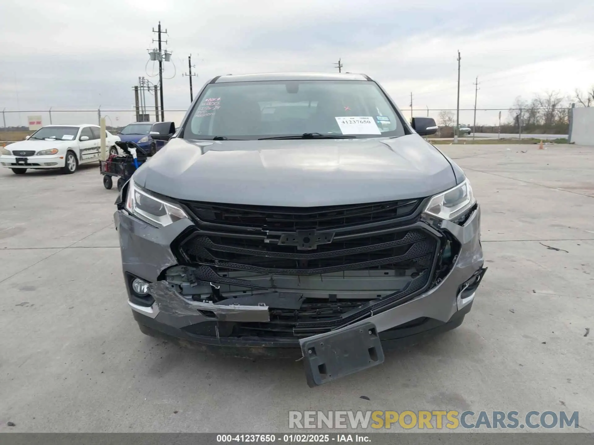 12 Photograph of a damaged car 1GNERGKW8KJ137455 CHEVROLET TRAVERSE 2019