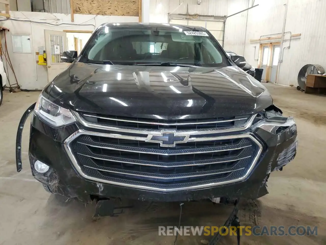 5 Photograph of a damaged car 1GNERGKW9KJ287140 CHEVROLET TRAVERSE 2019